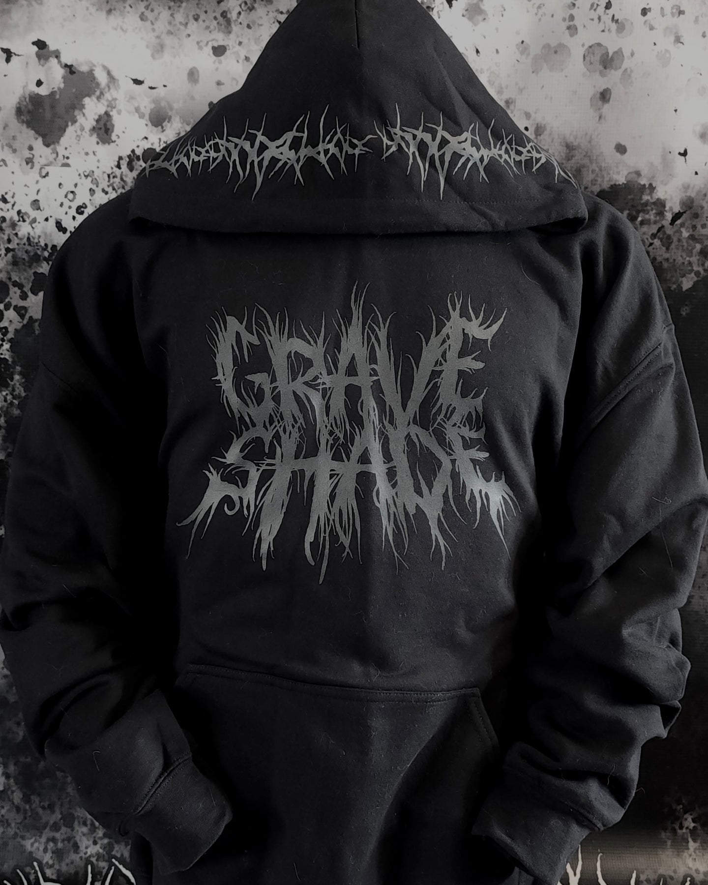 Thorn Crown Grave Shade Crop Hoodie